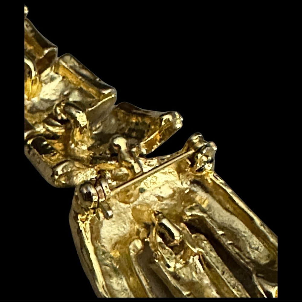 Vintage Leopard Articulated Shoulder Brooch Goldtone Black Enamel Green Eyes - Picture 12 of 15